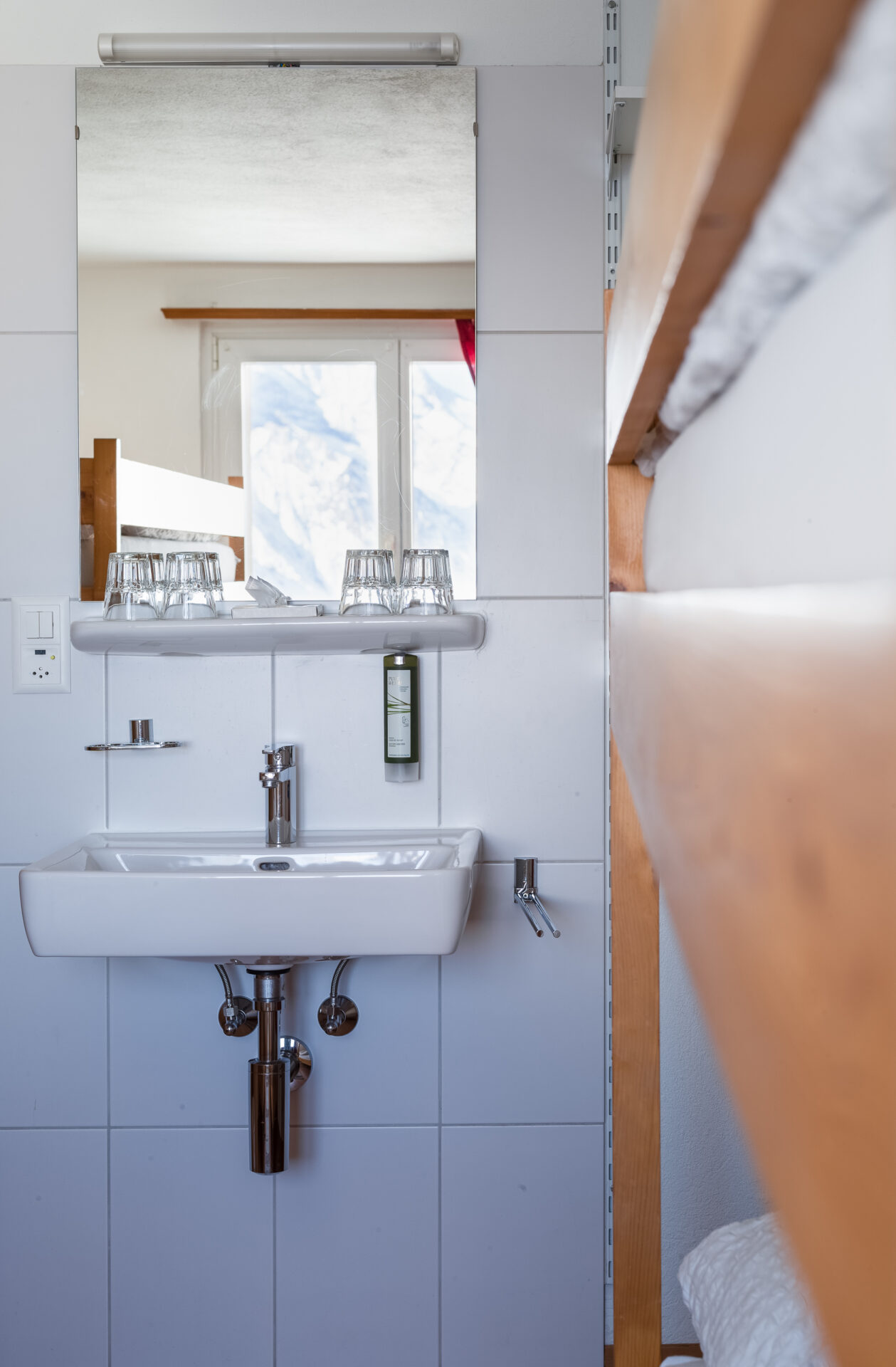 Hotel Schwarzsee - Shared Bathroom - The Matterhorn